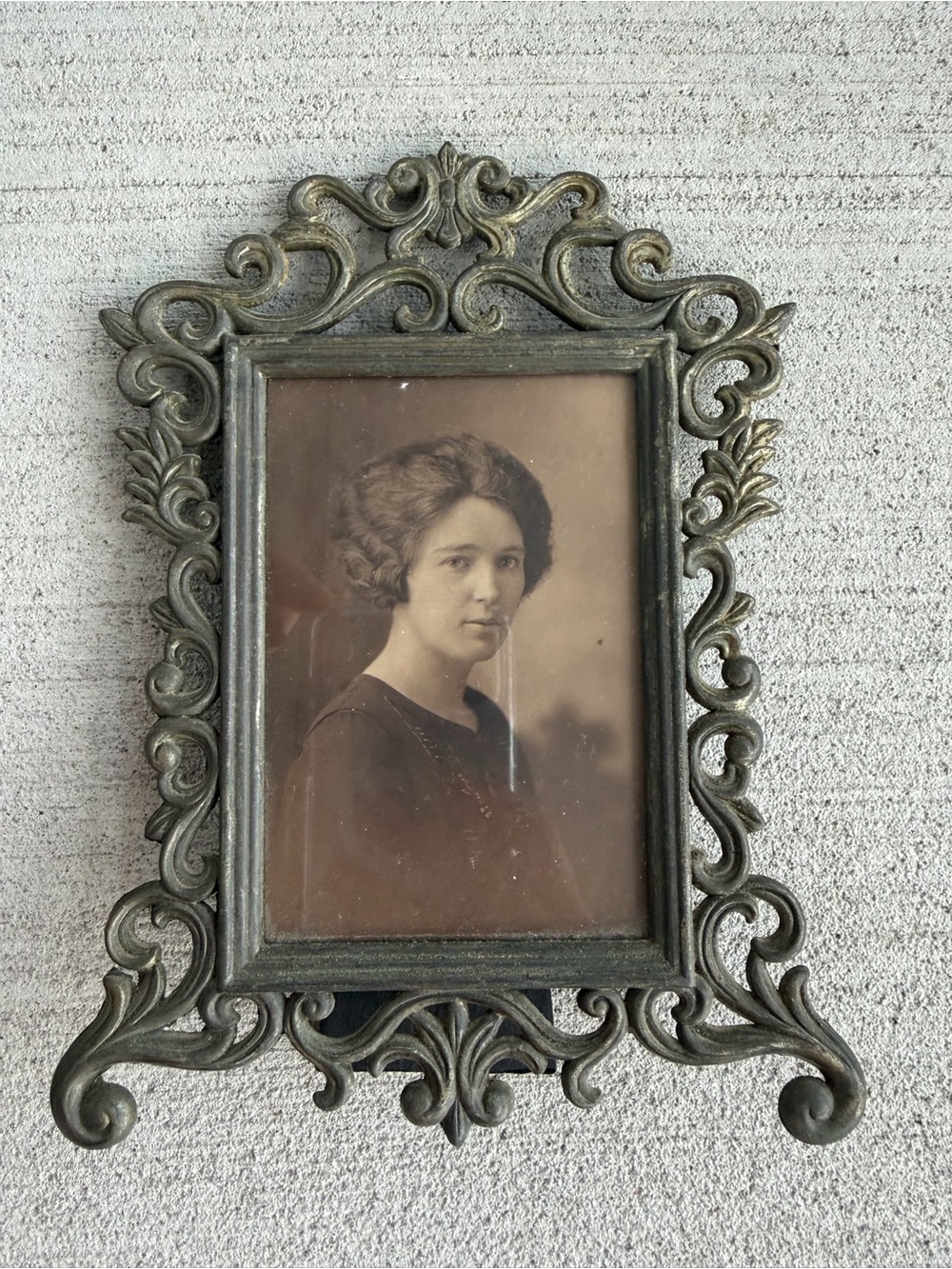Vintage Ornate Metal Picture Frame 4x6 Easel Back Baroque Victorian Photo Frame